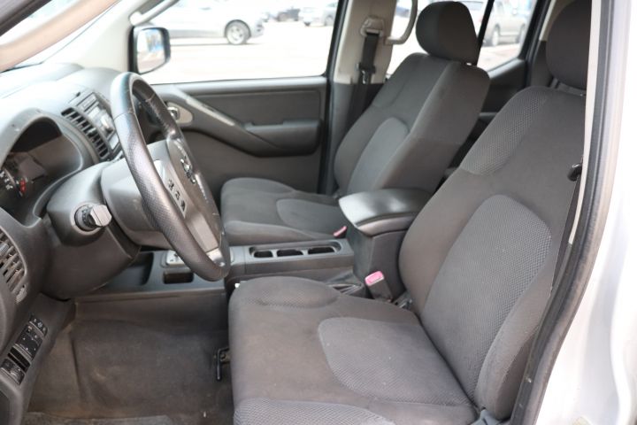 840857-10 NISSAN NAVARA, 2008, 169 hp