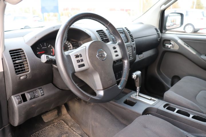 840857-12 NISSAN NAVARA, 2008, 169 hp