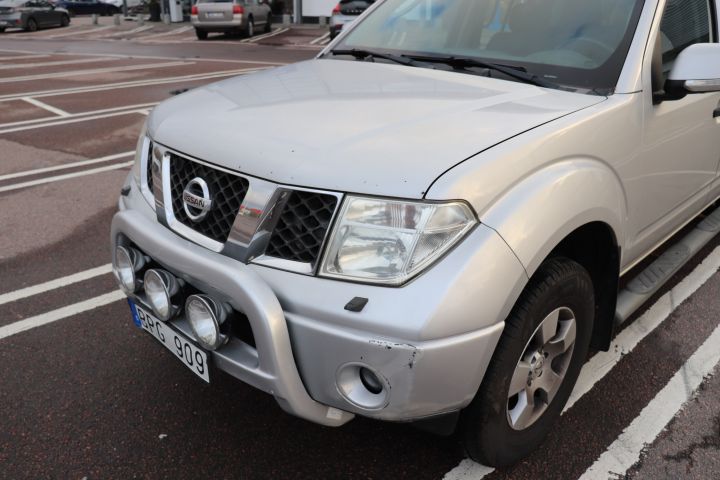 840857-21 NISSAN NAVARA, 2008, 169 hp