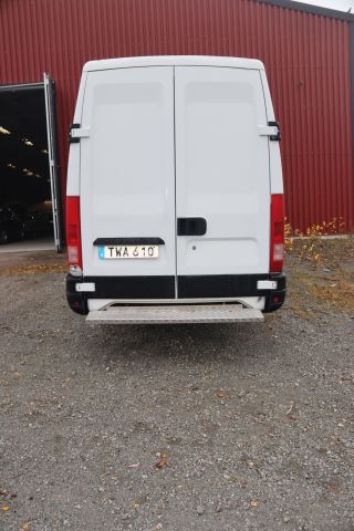 846584-5 IVECO DAILY VAN 2.8 TDi, 2003, 143 hp