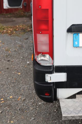 846584-11 IVECO DAILY VAN 2.8 TDi, 2003, 143 hp