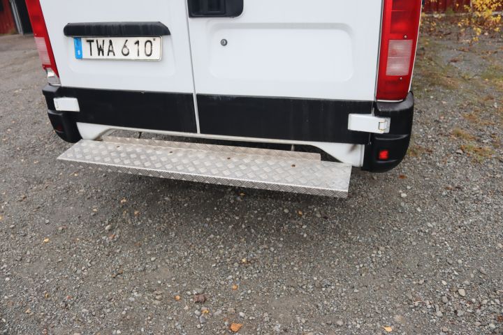 846584-12 IVECO DAILY VAN 2.8 TDi, 2003, 143 hp