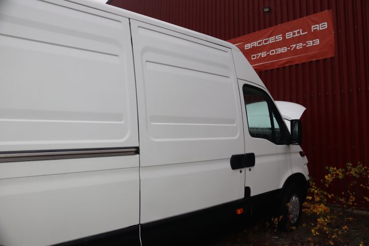 846584-7 IVECO DAILY VAN 2.8 TDi, 2003, 143 hp