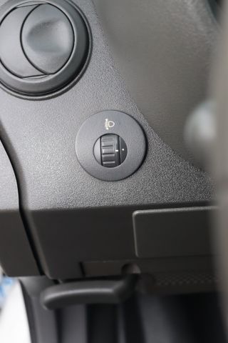 846584-26 IVECO DAILY VAN 2.8 TDi, 2003, 143 hp