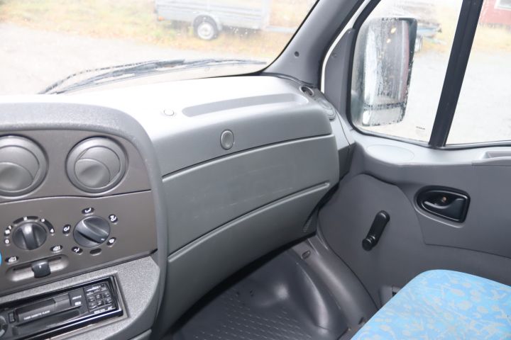 846584-29 IVECO DAILY VAN 2.8 TDi, 2003, 143 hp