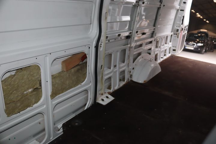 846584-37 IVECO DAILY VAN 2.8 TDi, 2003, 143 hp