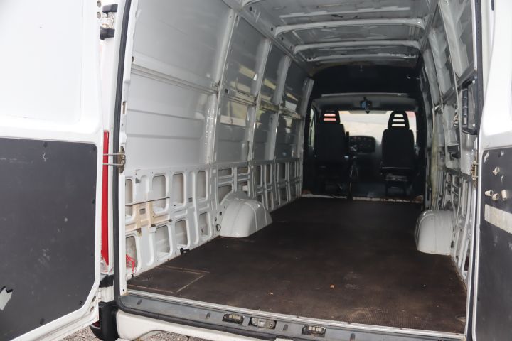 846584-38 IVECO DAILY VAN 2.8 TDi, 2003, 143 hp