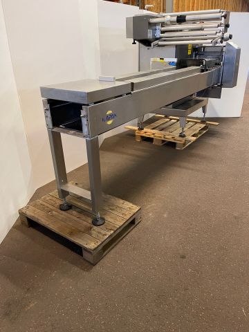 846568-3 Used Ilapak Carrera 500 PC Flow Wrapper