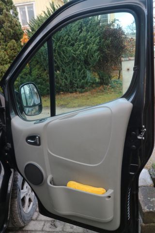 847163-18 OPEL VIVARO, 2011, 113 hp