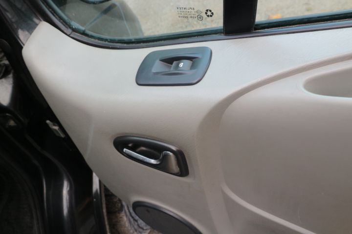 847163-19 OPEL VIVARO, 2011, 113 hp