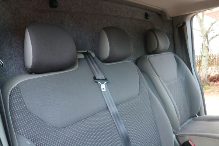 847163-20 OPEL VIVARO, 2011, 113 hp