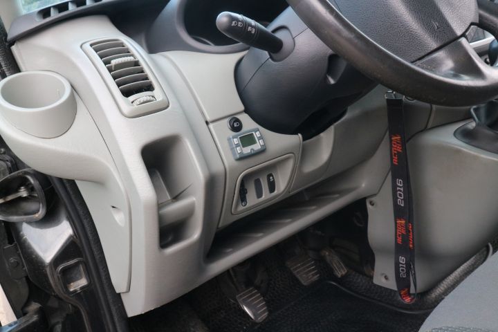 847163-25 OPEL VIVARO, 2011, 113 hp