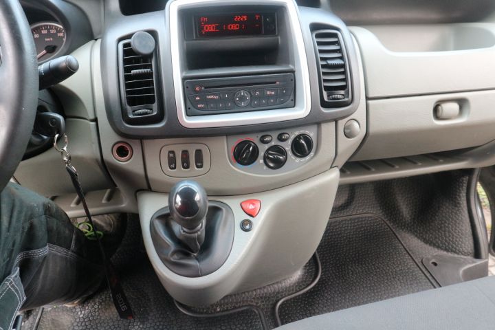 847163-33 OPEL VIVARO, 2011, 113 hp