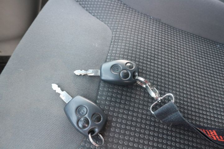 847163-34 OPEL VIVARO, 2011, 113 hp