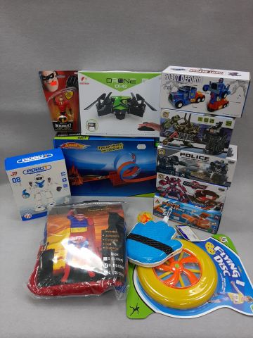 805927-1 Toy collection - Cars, vehicles, action etc.