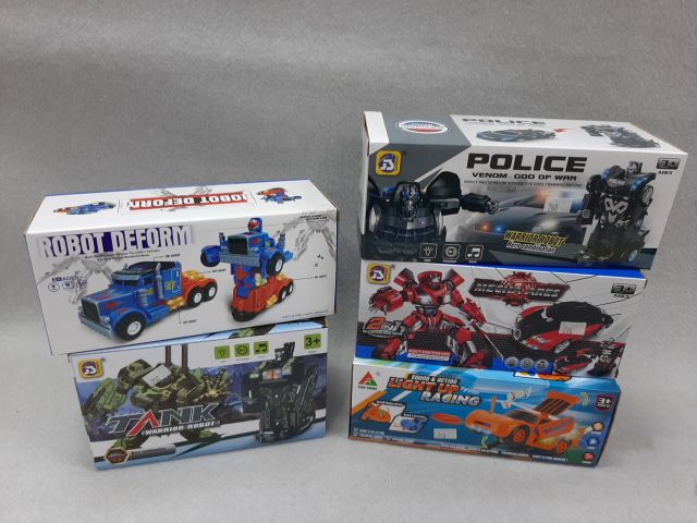 805927-5 Toy collection - Cars, vehicles, action etc.