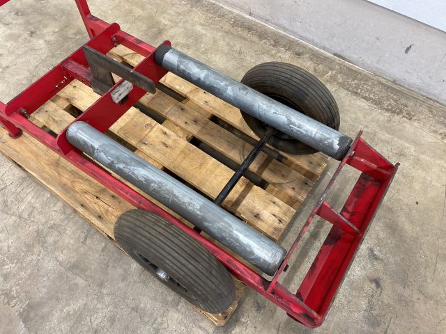 845751-2 Sheet metal cradle for coil rolls