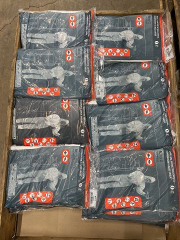 847258-1 Assortment with disposable protective overalls