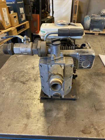 835699-3 Petrol-powered Water Pump Honda WB15