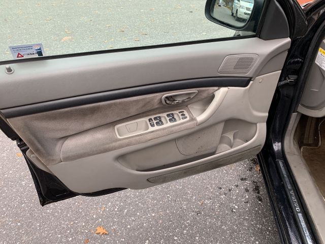 847239-25 Volvo S80 Funeral car -02 XMA470