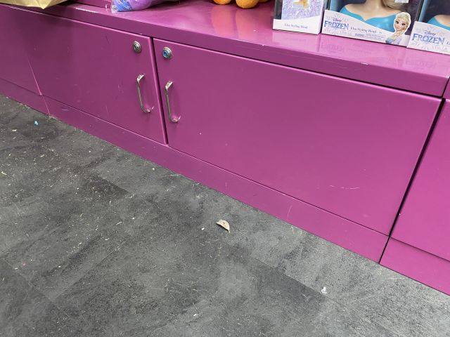 805988-5 Shop fittings, wall shelves, about 35 sections