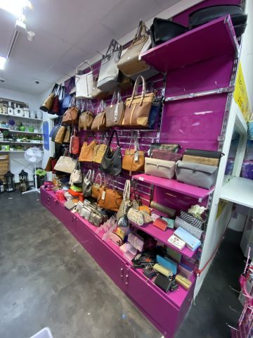 805988-11 Shop fittings, wall shelves, about 35 sections