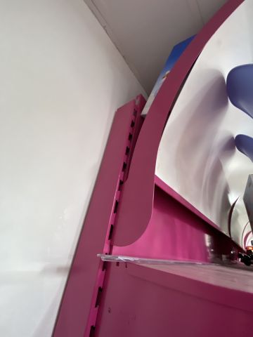 805988-20 Shop fittings, wall shelves, about 35 sections