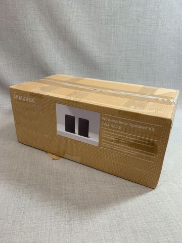 847520-2 Wireless rear speakers for compatible Samsung soundbar, Samsung SWA-9500S / XE