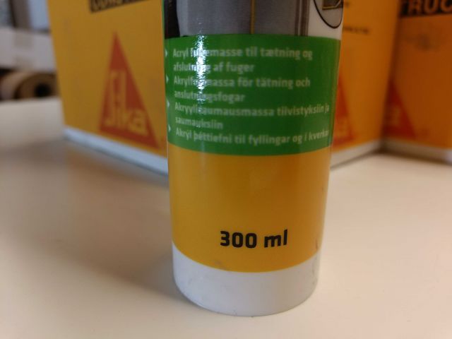 825833-5 70 Stycken tuber Latexfog Sika Sikacryl vit 300ml