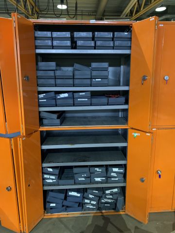 809668-1 Workshop cabinet SSI Schäfer with contents, assortment drawers