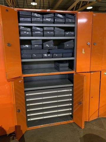 809669-1 Workshop cabinet SSI Schäfer with drawers incl. contents, assortment boxes