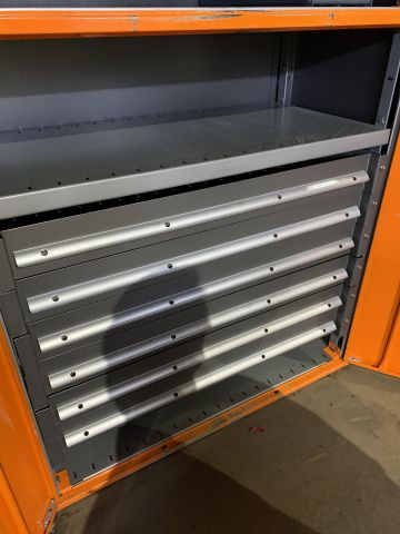 809669-4 Workshop cabinet SSI Schäfer with drawers incl. contents, assortment boxes