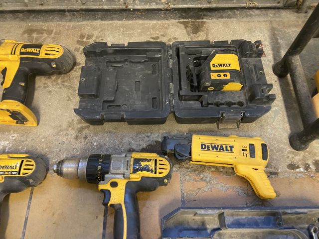 827973-3 DeWalt power tools, 7 pieces
