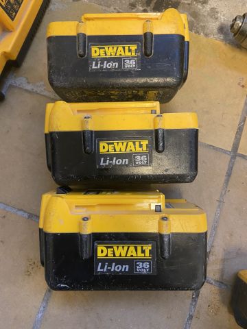 827973-5 DeWalt power tools, 7 pieces
