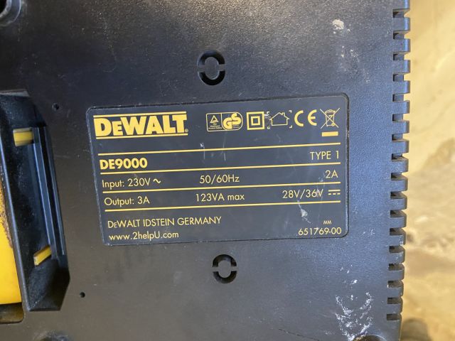 827973-8 DeWalt power tools, 7 pieces