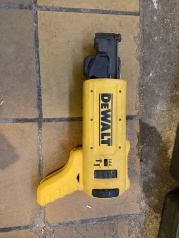 827973-23 DeWalt power tools, 7 pieces