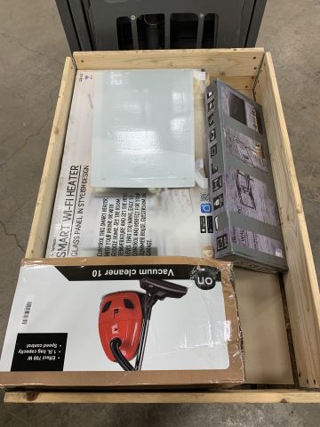 Convector elements, Vacuum cleaner & Wall bracket - PS Auction - We ...