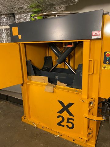 849434-6 Balpress / Cardboard press Bramidan X25