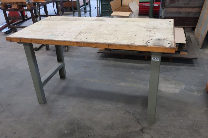 833317-1 Workbench