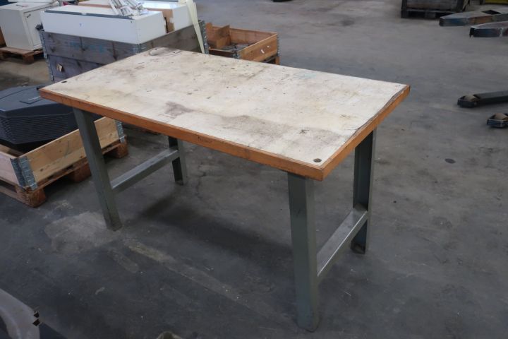 833317-3 Workbench
