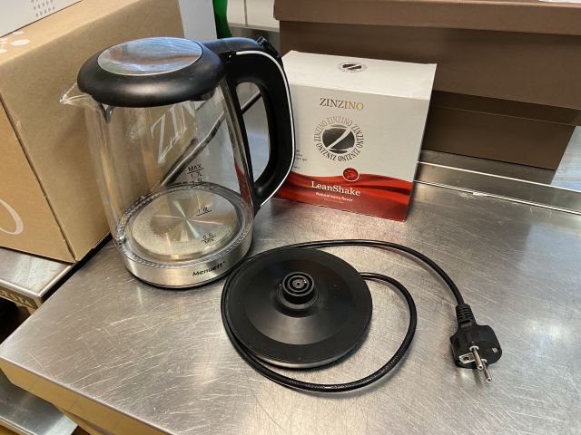 828023-19 Coffee machine kettle thermos etc.