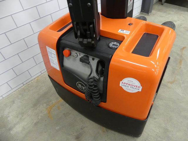 836199-5 Electric industrial truck BT HWE 100