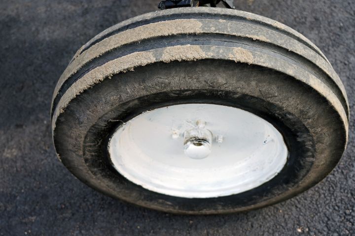 835749-8 ZETOR 4011 / VMB