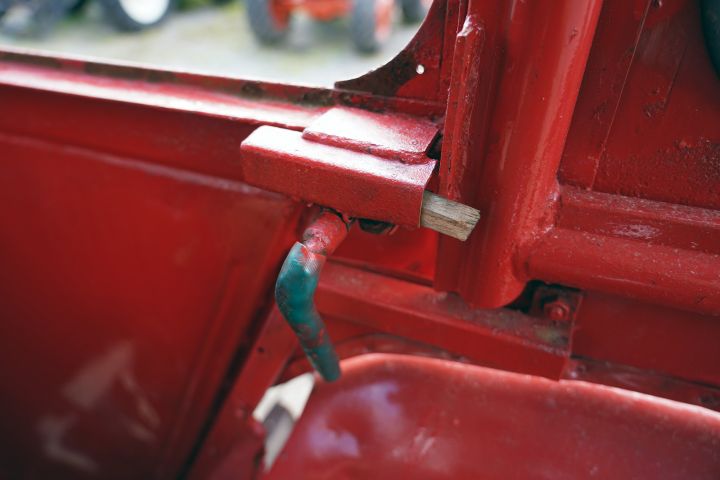 835749-16 ZETOR 4011 / VMB