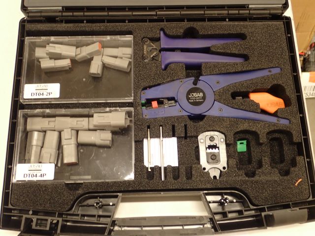 753535-7 Pop-Nit Blind Rivet Nut Set & Shrinkage Set