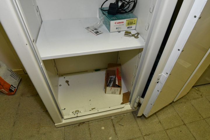 850062-8 Safety cabinet / weapon cabinet