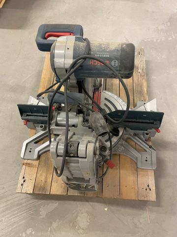 847966-3 Cutting / sawing saw Bosch GCM 12 GDL