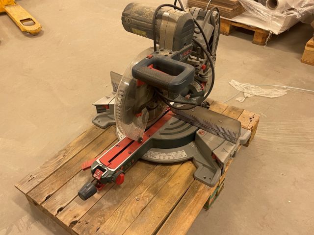 847966-7 Cutting / sawing saw Bosch GCM 12 GDL