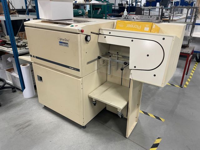 847986-1 Hole punch James Burn Alphadoc Lhermite P33