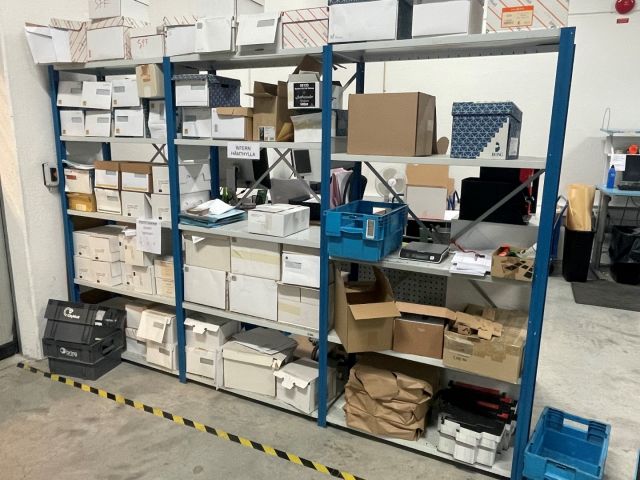 847993-17 Sheet metal shelves 15 sections